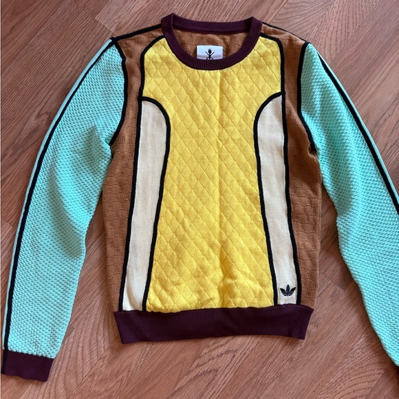 Colorful Patchwork Sweater - Picture 2 of 3